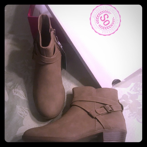 SO Other - NWT SO Girl’s Taupe Booties, Size 3